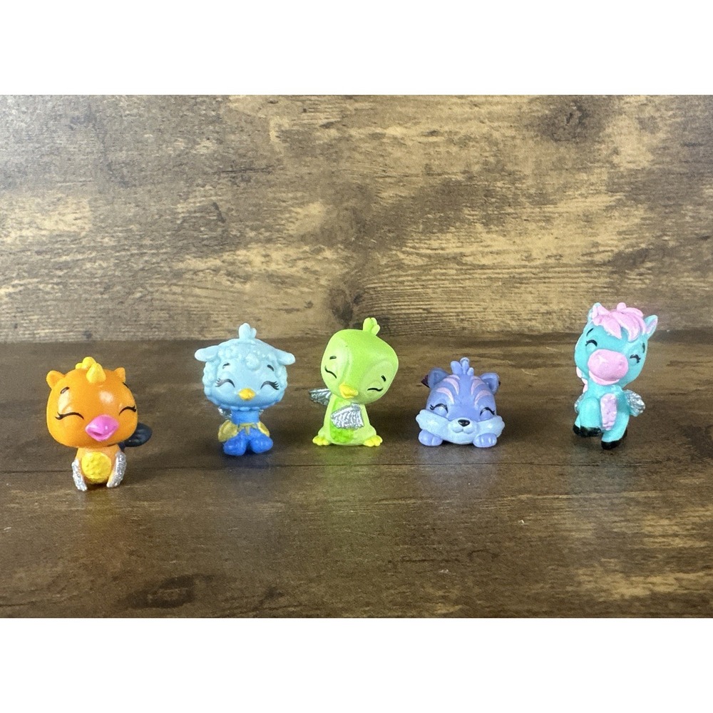 Spin Master Hatchimals CollEGGtibles Bundle Of 5 Mini Figures Fast Safe Shipping